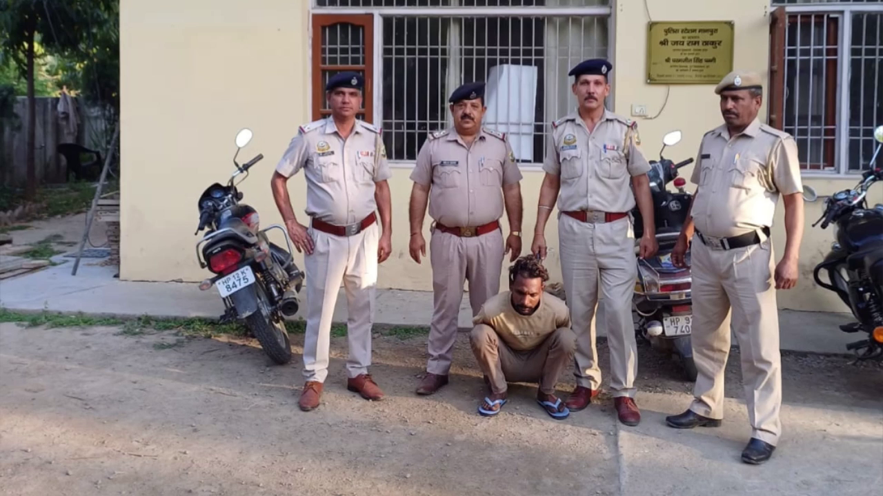 मानपुरा पुलिस ने एक मोटर साइकिल चालक से पकड़ा दो किलो गाँजा,आरोपी गांजा समेत गिरफ्तार