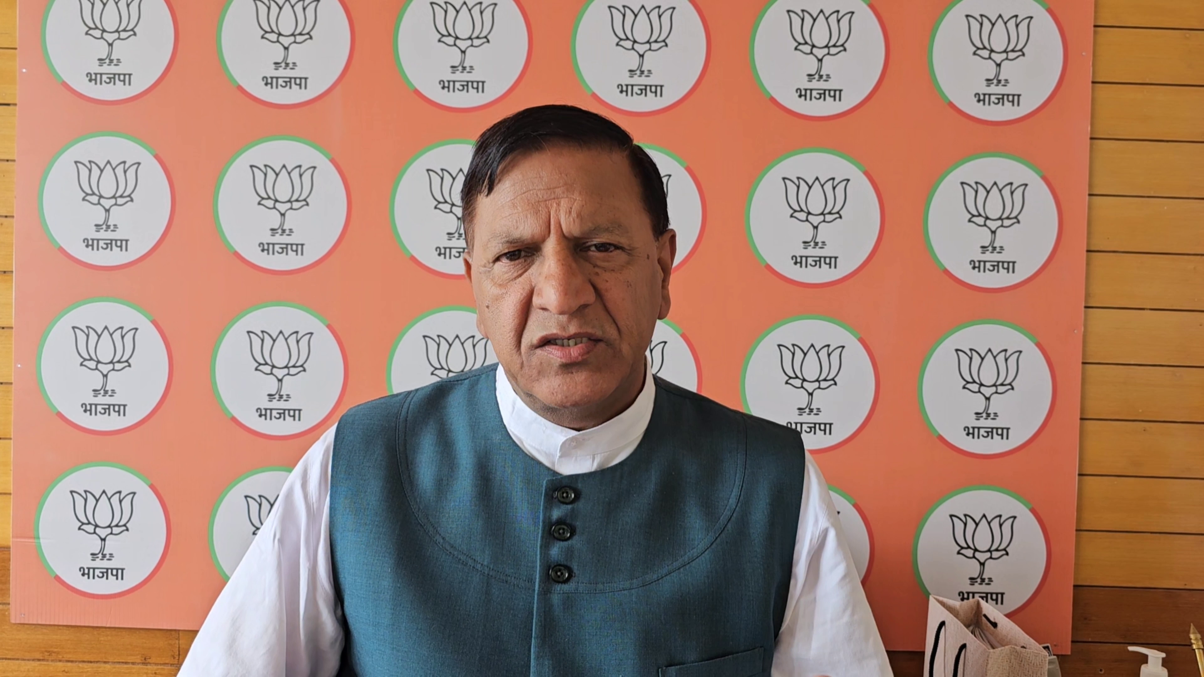 The Chief Minister spent 7 days in the streets and neighborhoods of Hamirpur, but lost the elections.