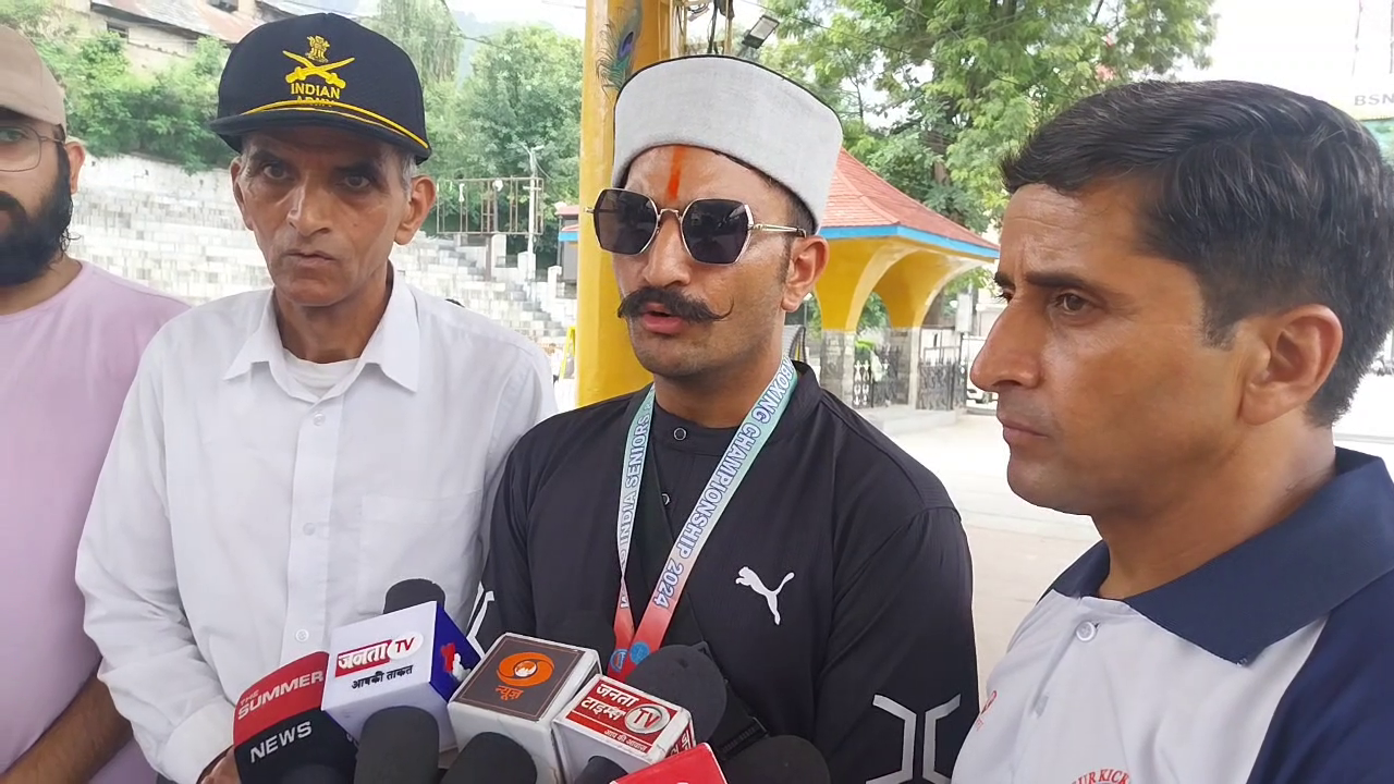 Ajay won bronze medal in kick boxing competition, welcomed in Mandi