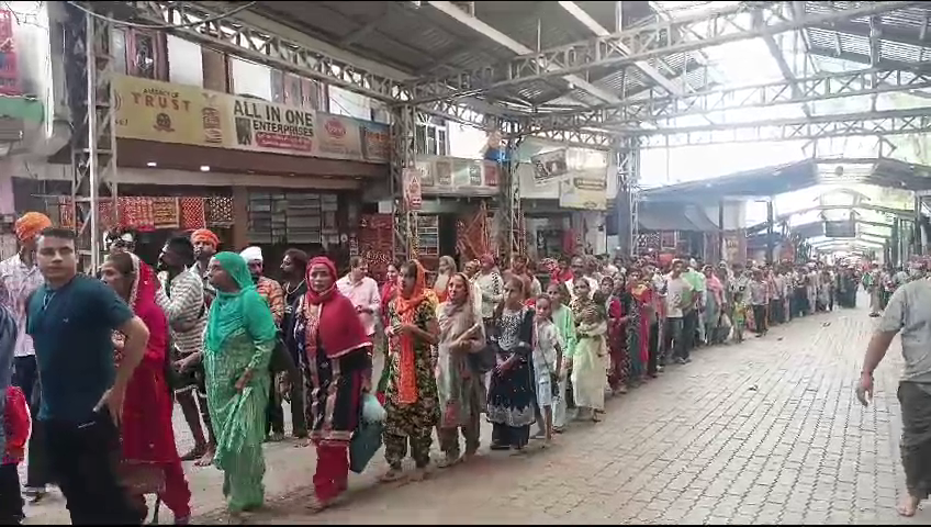 Jwala Devi Temple will remain open 24 hours till 6th, 7th and Ashtami. Temple administration took the decision.