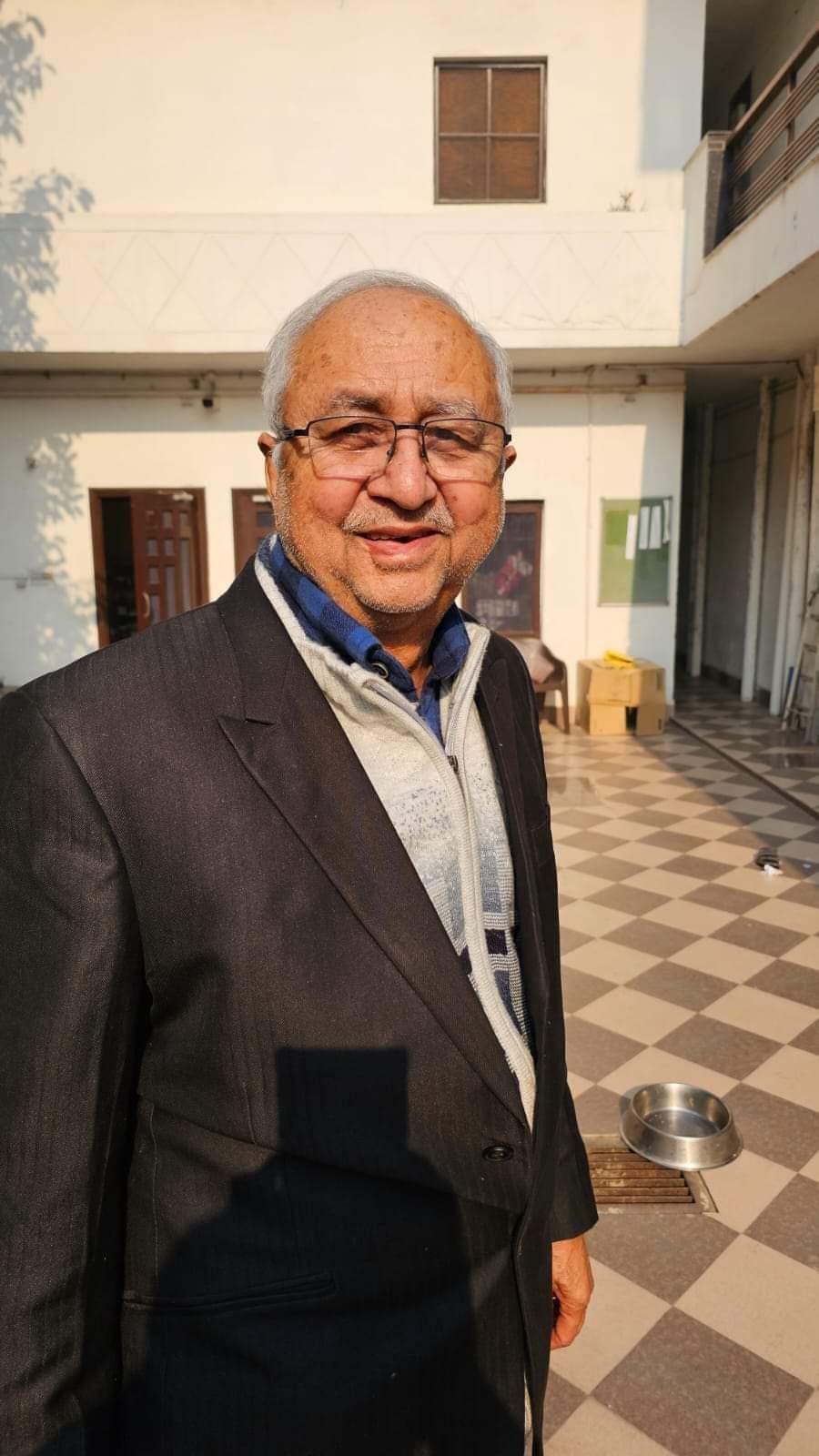 Senior journalist Hansraj Bhardwaj passed away today in PGI, Chandigarh. Wave of mourning in the journalist world.