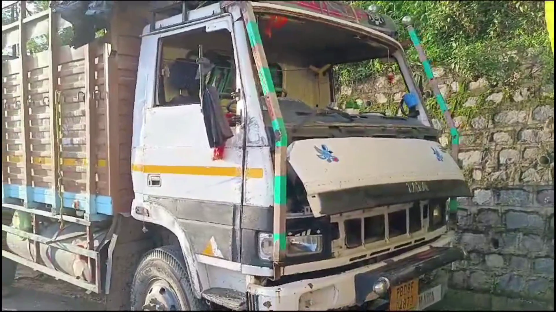 Truck loaded with wheat overturns on Solan Rabon bypass