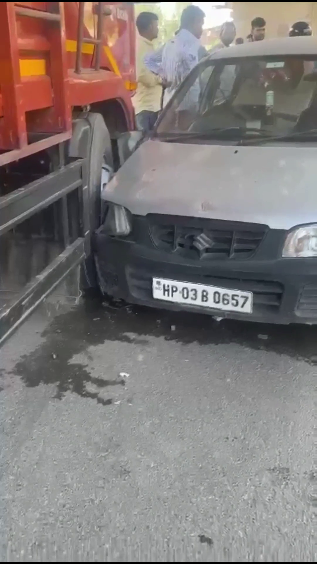 Truck and car collide in Solan Chambaghat