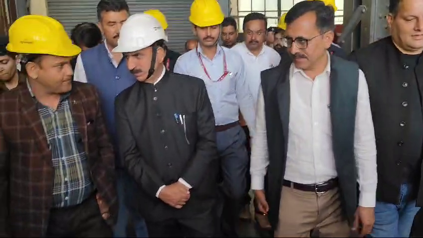 Chief Minister visited Shanan Project and Uhal Third Phase Project