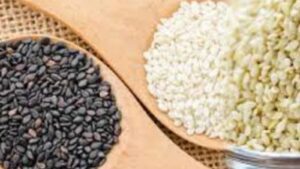 temperature decreases as the cold increases, at such a time it is important to maintain body heat and stay safe from diseases… So, if you want to beat the cold, then consume these spices daily…