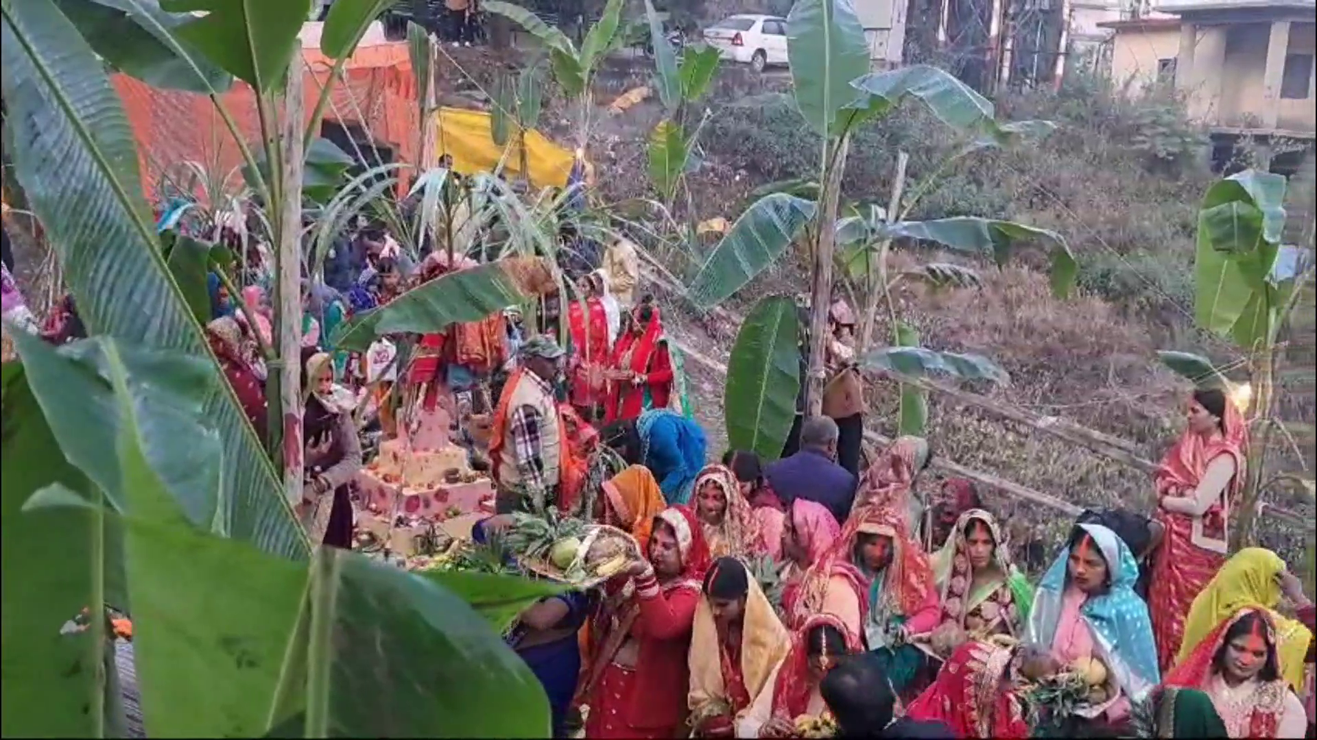 Solan L appeared colored in the colors of Chhath Puja: Micro artificial ghat made