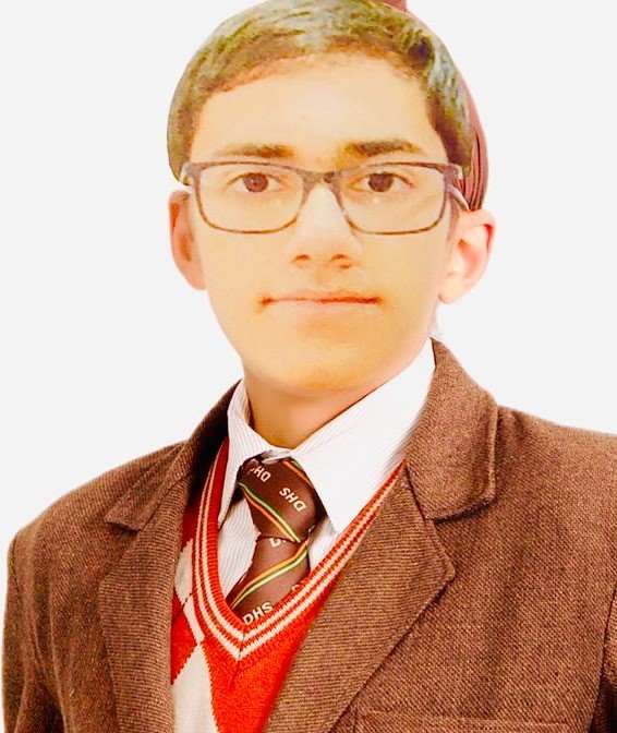 आदिदेव राठौड़ ने जेईई मेन्स में 99.33 पर्सेंटाइल हासिल कर डलहौजी का नाम रोशन किया।