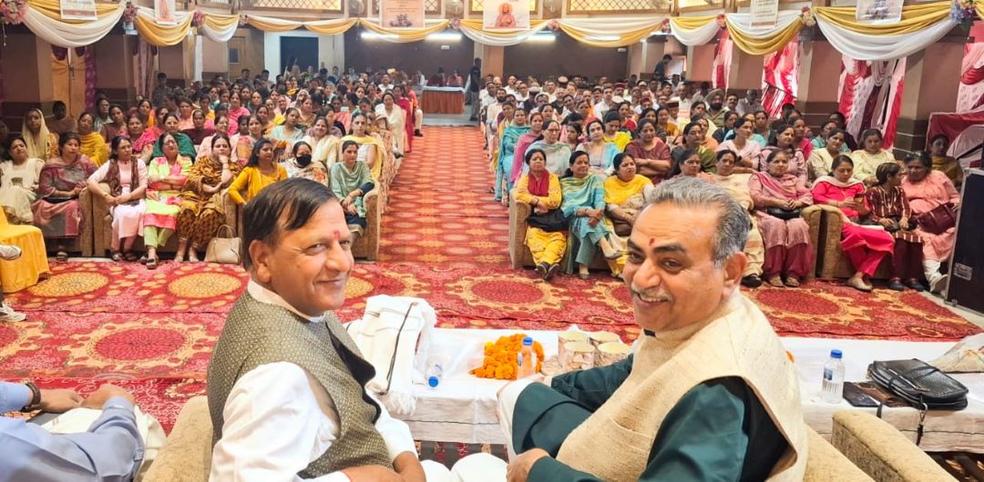 अहिल्याबाई की उपलब्धियाँ भारतीय इतिहास में स्वर्णिम अक्षरों में अंकित हैं : टंडन