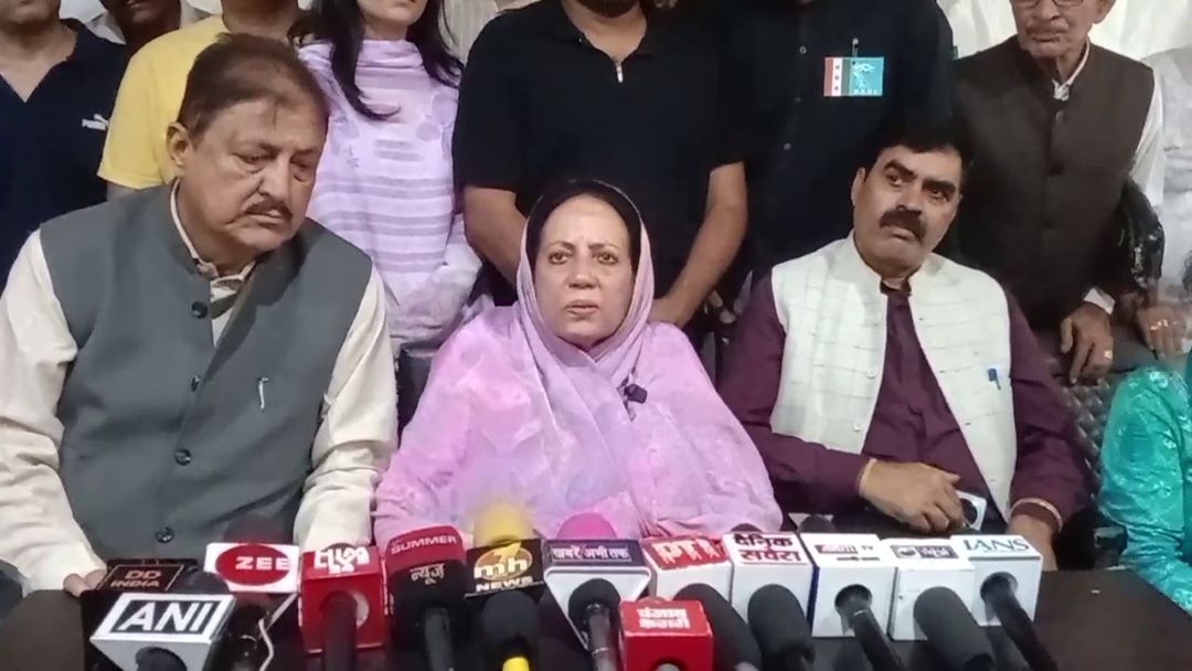 विधान बचाओ मंच बना अंदरूनी घमासान का अखाड़ा: अध्यक्ष प्रतिभा सिंह से भिड़ा कार्यकर्ता