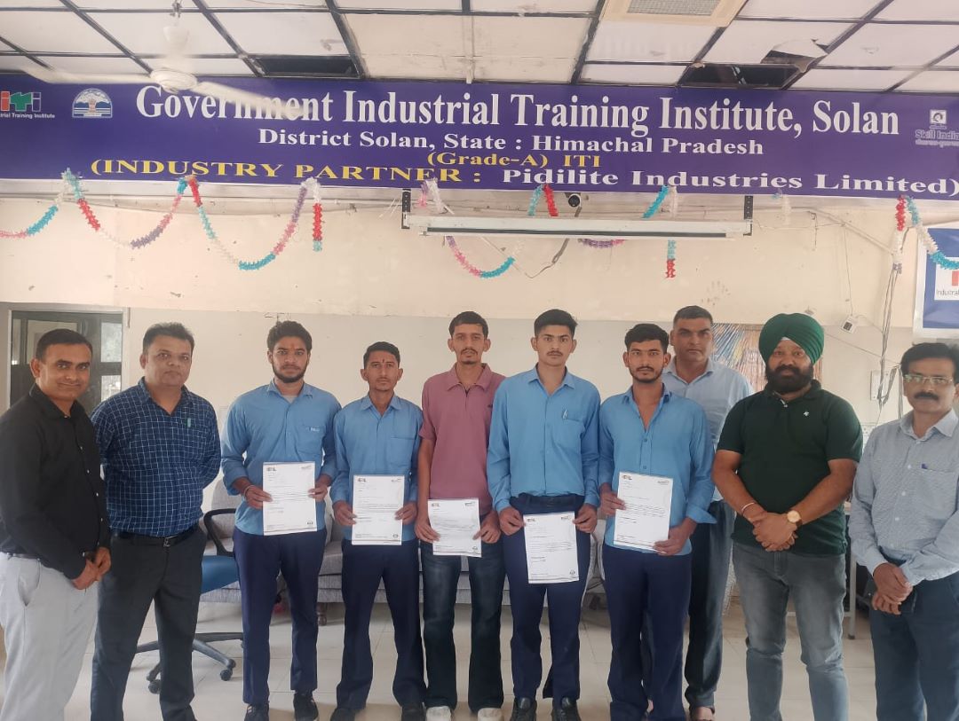 किसानों व पशुपालकों की आर्थिकी को मज़बूत बनाने के लिए प्रदेश सरकार प्रतिबद्ध – संजय अवस्थी ग्राम पंचायत दिग्गल व बधोखरी में किए 1.55 करोड़ के लोकार्पण