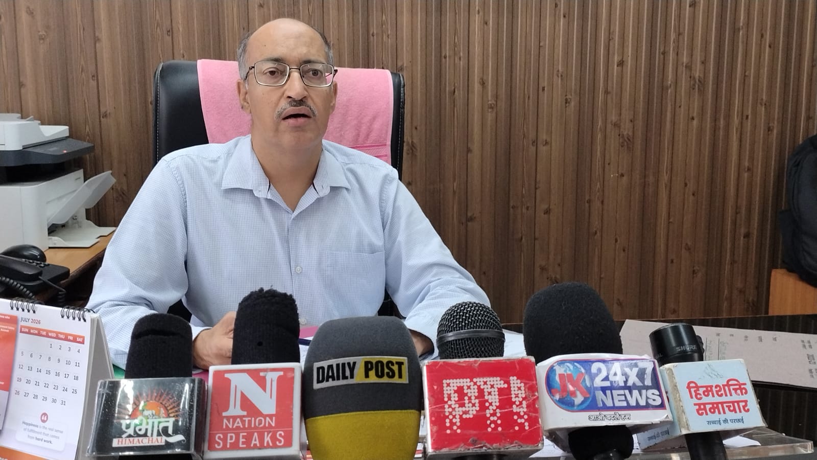 सोलन जिला में डेंगू के खतरे को लेकर स्वास्थ्य विभाग अलर्ट, बॉर्डर एरिया बीबीएन और परवाणु में फॉगिंग का कार्य शुरू