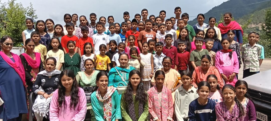 सामुदायिक सहभागिता और मूल्य आधारित शिक्षा के प्रति अपनी प्रतिबद्धता को दर्शाते हुए,