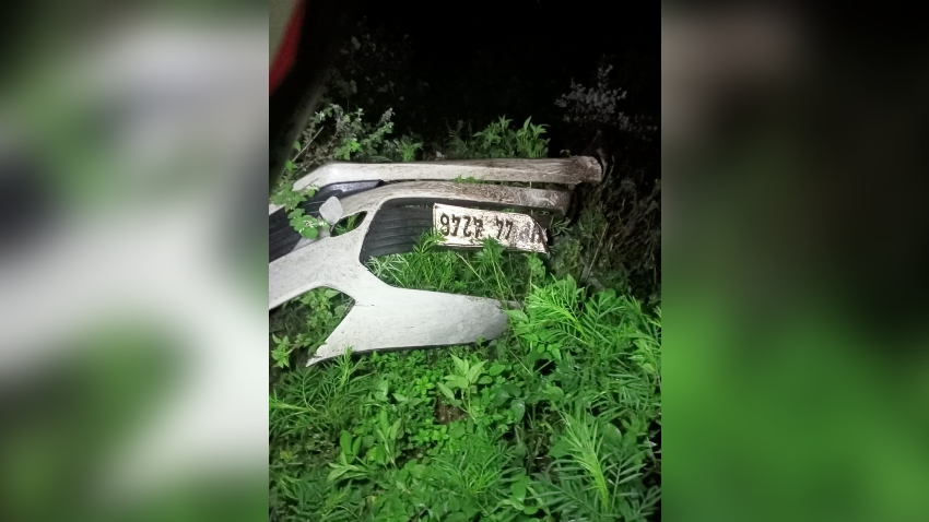 जिला चंबा के चुराह उपमंडल में बड़ी चट्टान स्विफ्ट गाड़ी पर पहाड़ी से गिरने के कारण गाड़ी खाई में गिरी और 6 लोगों की मौ*त