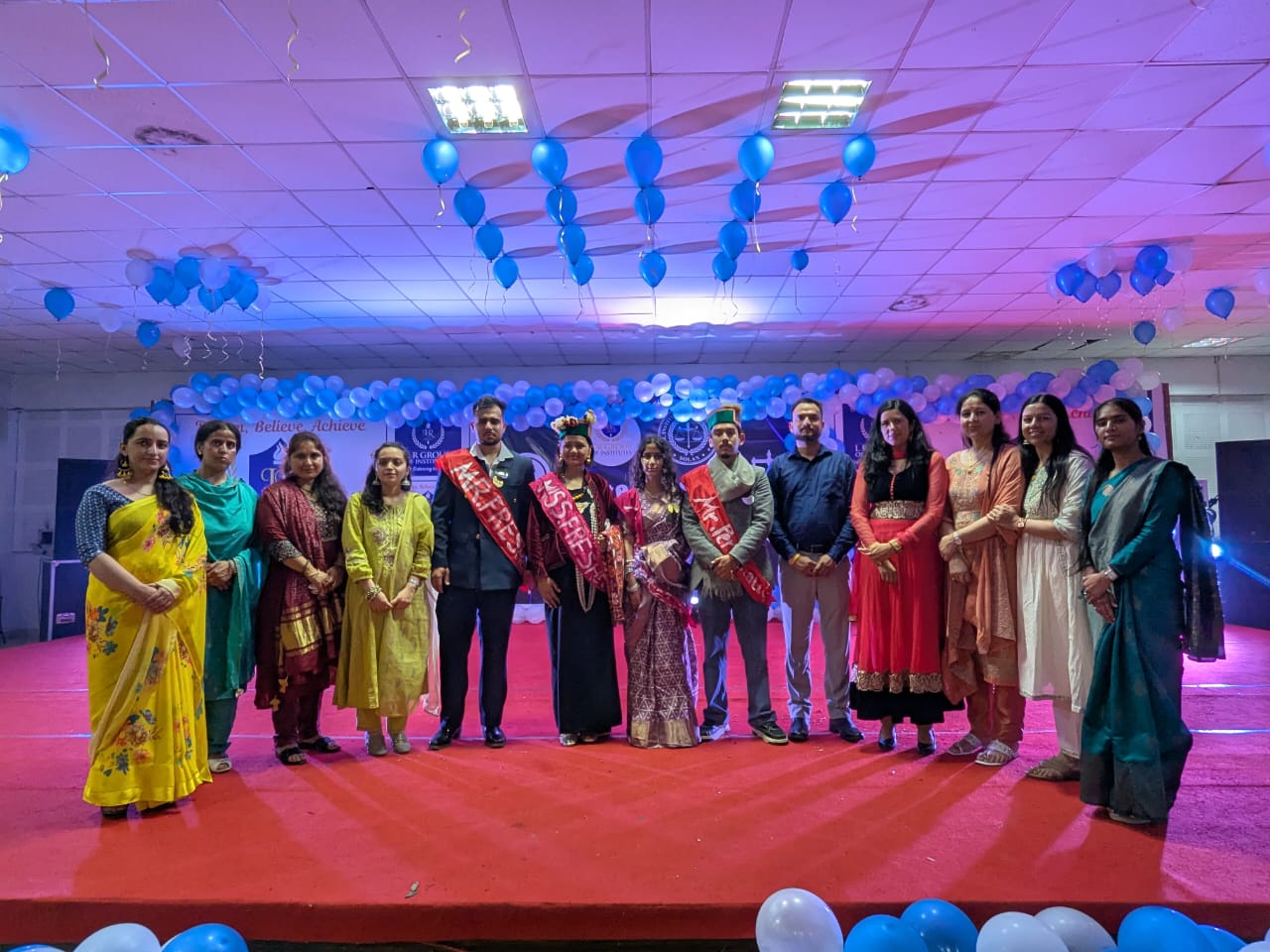 एल.आर. इंस्टीट्यूट ऑफ लीगल स्टडीज़, सोलन में फ्रेशर पार्टी का आयोजन