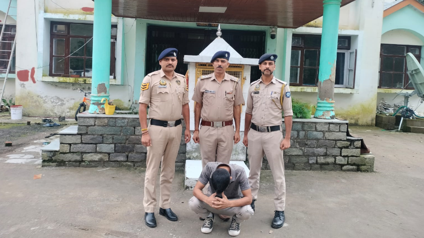 चामियां धारा वाला देव मंदिर में हुई चोरी का    दूसरा आरोपी गिरफ्तार l रिपोर्टर : संदीप तंवर